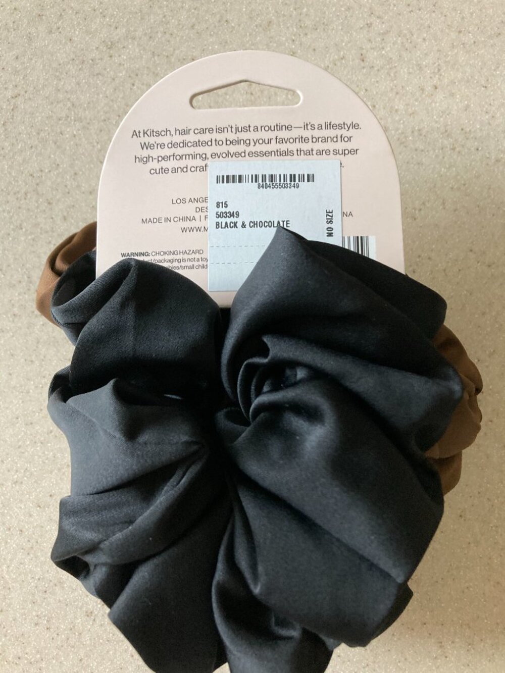 NWT Kitsch Oversized Scrunchies 2 Pack - Picture 3 of 4